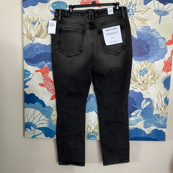 Good American Jeans - Picture 9 of 13